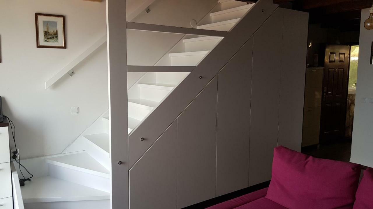 Modern Two Floors Apartment With A Beautiful View Martinšćica エクステリア 写真